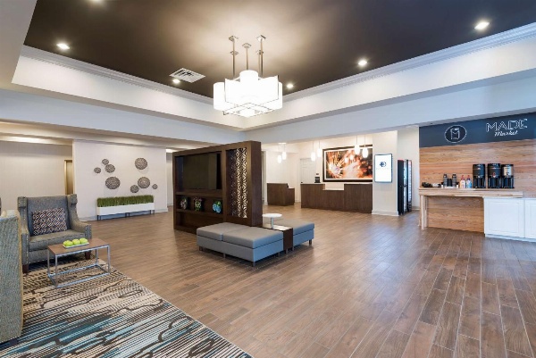 DoubleTree by Hilton Pleasant Prairie Kenosha Main image